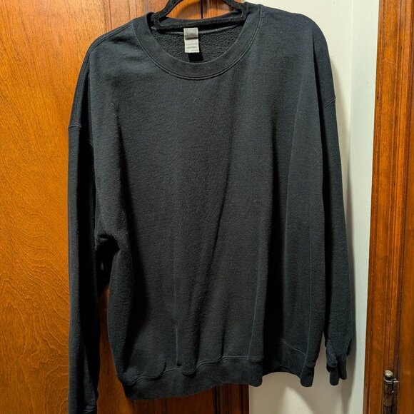 Gildan Men's XL Sweatshirt - Picture 1 of 3